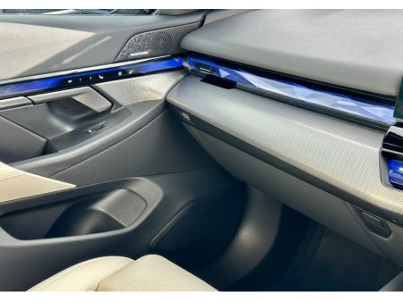 2025 BMW i5 - photo 13