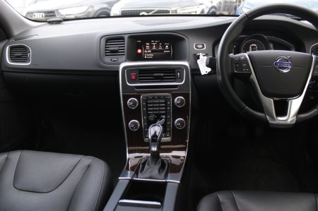 2018 Volvo V60 - photo 18
