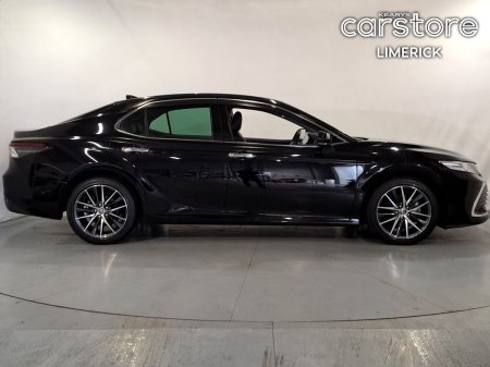 2021 Toyota Camry - photo 2