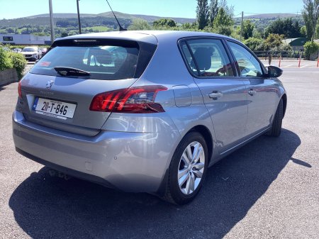 2021 Peugeot 308 - photo 4