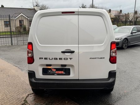 2024 Peugeot Partner - photo 5