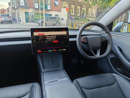 2026 Tesla Model 3 - photo 8