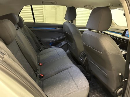 2021 Volkswagen Golf - photo 34