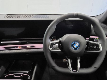 2026 BMW 5-Series - photo 5