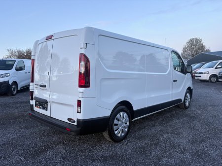 2021 Renault Trafic - photo 2