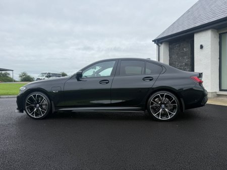 2022 BMW 3-Series - photo 5