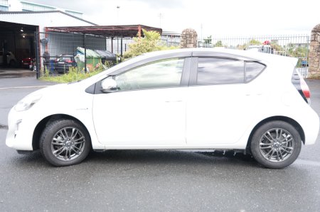 2016 Toyota Aqua - photo 8