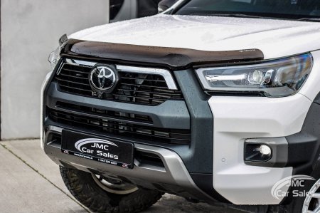 2024 Toyota Hilux - photo 2