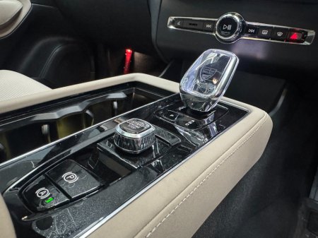 2025 Volvo XC90 - photo 12