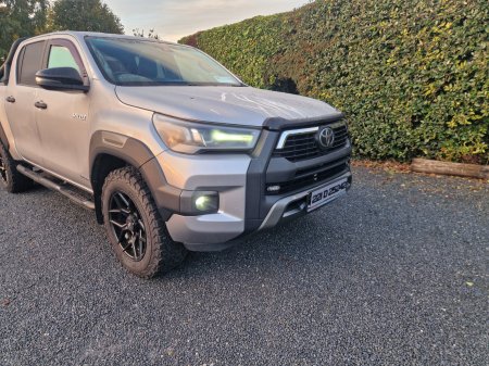 2022 Toyota Hilux - photo 2