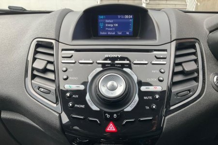 2017 Ford Fiesta - photo 23