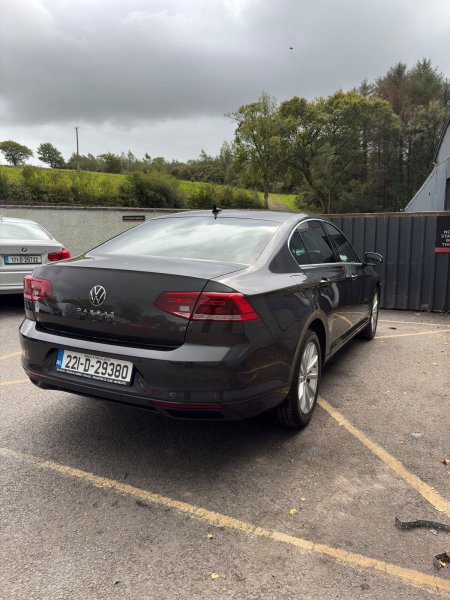 2022 Volkswagen Passat - photo 4