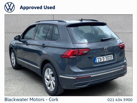 2023 Volkswagen Tiguan - photo 3