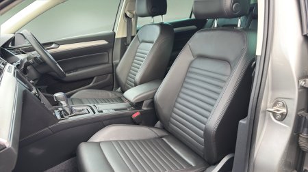 2016 Volkswagen Passat - photo 15