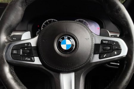 2019 BMW 5-Series - photo 12