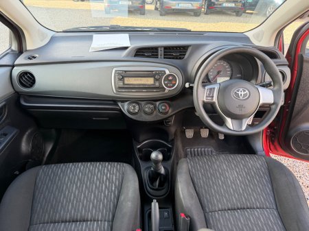 2014 Toyota Yaris - photo 9