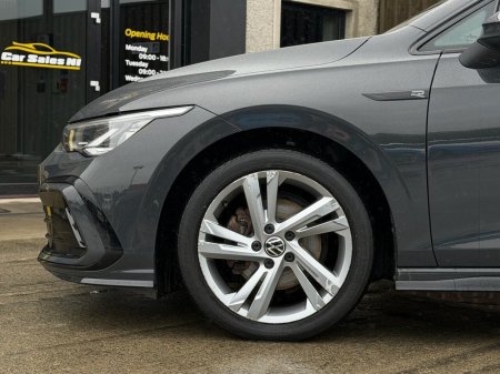 2024 Volkswagen Golf - photo 6