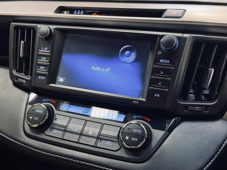 2018 Toyota RAV4 - photo 13