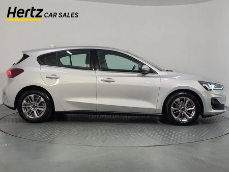 2023 Ford Focus - photo 2