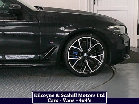 2022 BMW 5-Series - photo 33