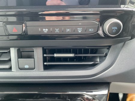 2026 Ford Tourneo Custom - photo 16
