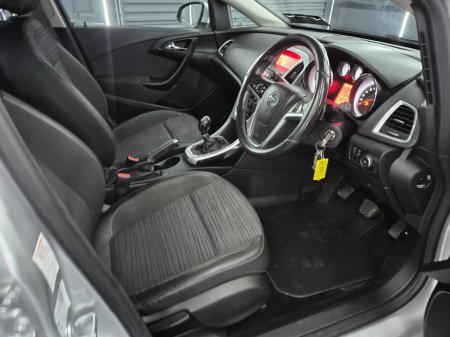 2015 Opel Astra - photo 14