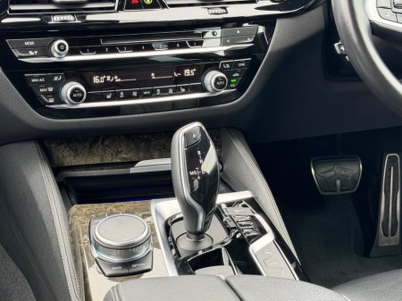 2018 BMW 5-Series - photo 55