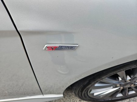 2017 Ford Focus - photo 11