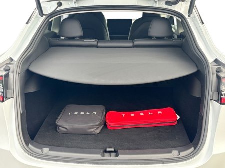 2024 Tesla Model Y - photo 16