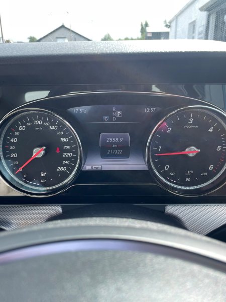 2016 Mercedes-Benz E-Class - photo 19