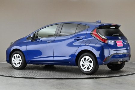 2022 Toyota Aqua - photo 6