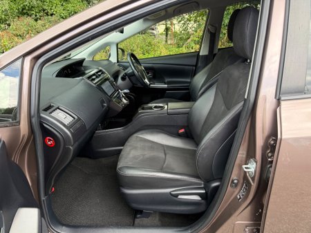 2015 Toyota Prius - photo 11