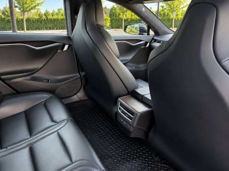 2018 Tesla Model S - photo 7