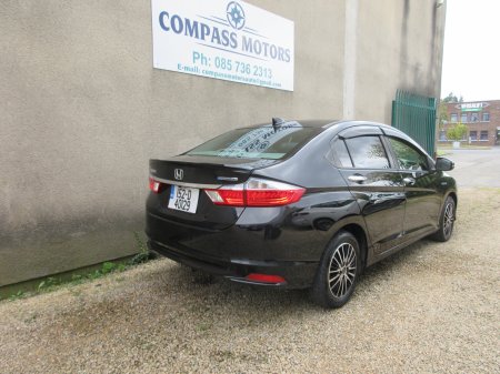 2015 Honda Grace - photo 6