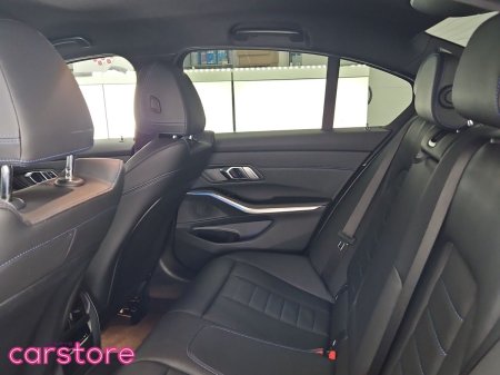 2022 BMW 3-Series - photo 13