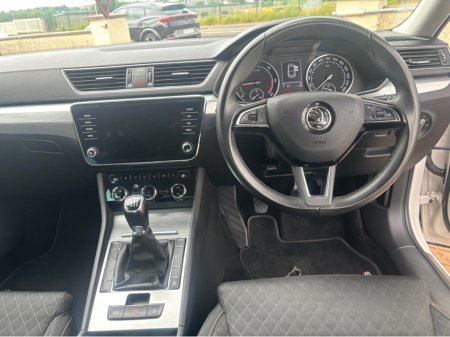 2020 Skoda Superb - photo 11