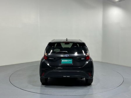 2022 Toyota Aqua - photo 6