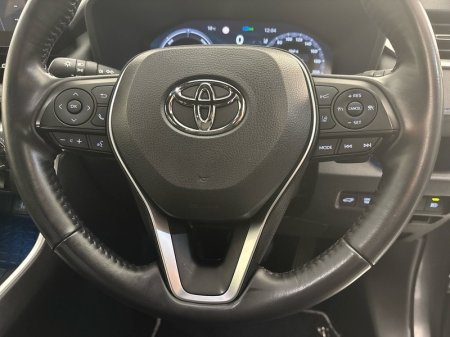 2023 Toyota RAV4 - photo 13