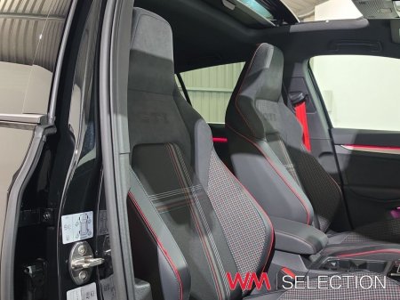 2026 Volkswagen Golf - photo 21