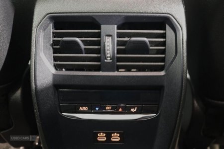 2024 BMW 3-Series - photo 20