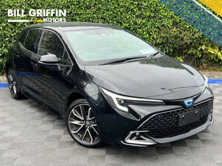 2025 Toyota Corolla GZ SPORT 1.8 HYBRID AUTO // VERY LOW MILEAGE // REVERSE CAMERA // DIAMOND CUT ALLOYS