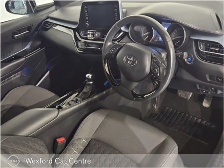 2021 Toyota C-HR - photo 2
