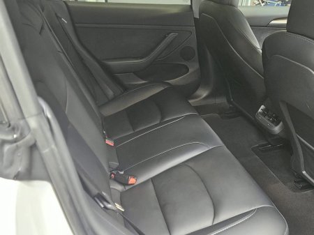 2022 Tesla Model 3 - photo 8