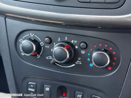 2015 Dacia Sandero Stepway - photo 18
