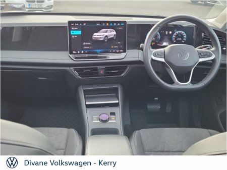 2025 Volkswagen Tiguan - photo 2