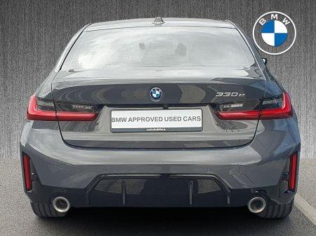 2023 BMW 3-Series - photo 14