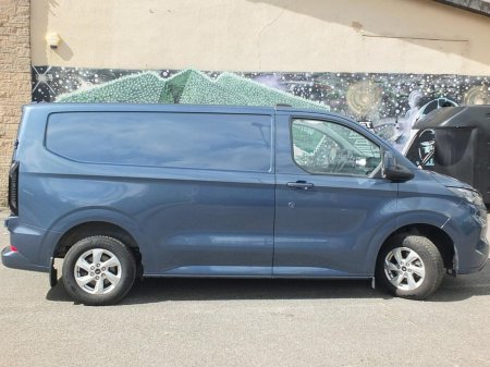 2024 Ford Transit Custom