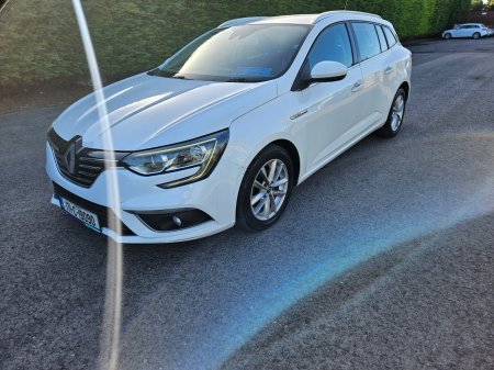 2017 Renault Megane - photo 2