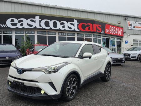 2017 Toyota C-HR SELF CHARGING HYBRID-   - HALF LEATHER SEATS - ALLOYS - REVERSE CAMERA - SIMI DEALER - LOW ROAD TAX