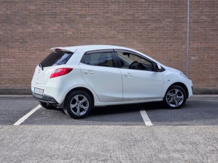 2014 Mazda Demio - photo 11